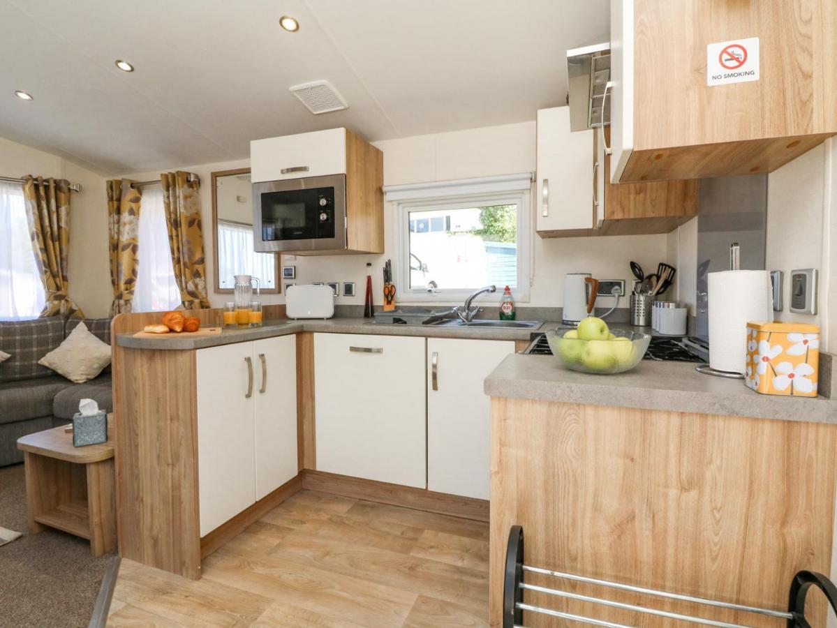 Horizon Vila Combe Martin Exterior foto